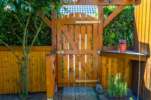 Wood Gate Repair in Layton